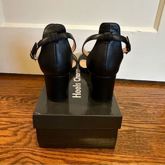 NWT Strappy Heels - Picture 5 of 6